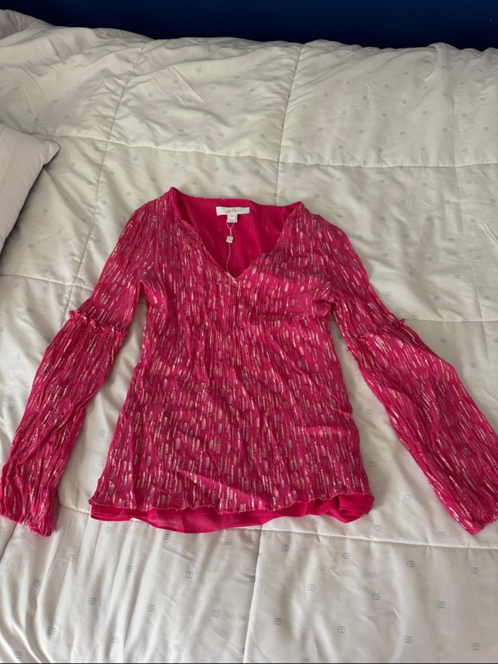 Lilly Pulitzer Women's Fuchsia Metallic Accent V-Neck Long Sleeve Top